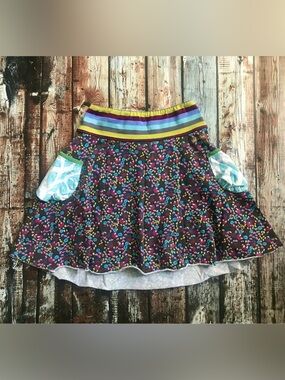 Matilda Jane Floral Multi-Color A-Line Skirt with Contrast Pockets. Girls 6